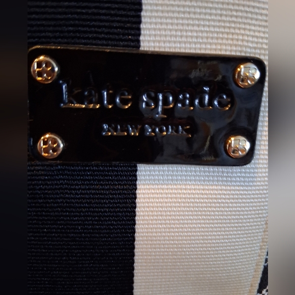 Kate Spade B&W Tote - Picture 5 of 13